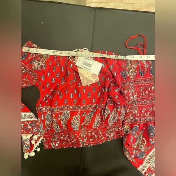 Band of Gypsies Smocked Bell Sleeve Crop Top - Picture 5 of 17